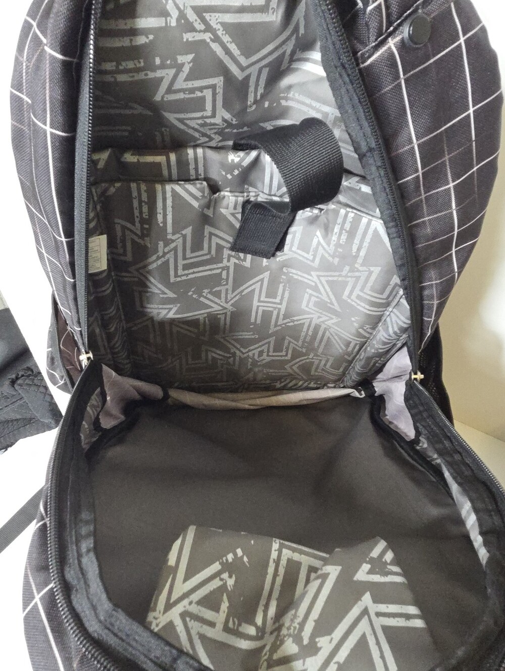 OGIO Bullion Black Grid Pattern Backpack - Picture 11 of 12